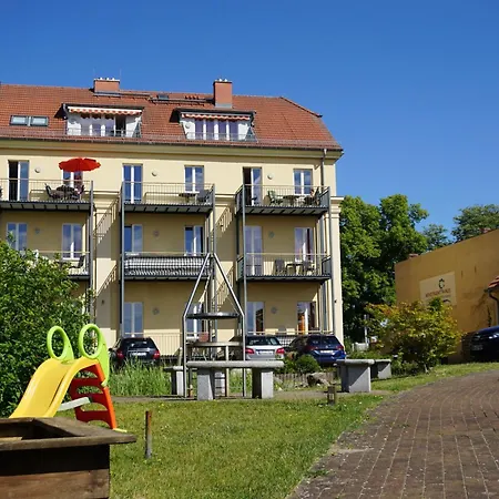 Apartment Maisonettewohnung Mit Kleiner Eingangsterrasse