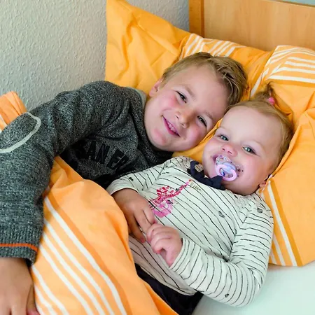 Apartment Maisonettewohnung Mit Kleiner Eingangsterrasse